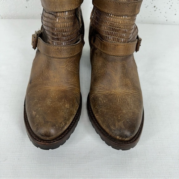 Freebird Women’s size 7 Apex Brown Distressed Triple Buckle Boots - Picture 4 of 17